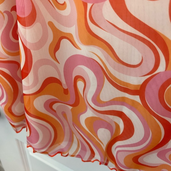 H&M | Plus-Size Knee Length Mesh Skirt Orange, Pink and White Swirl Pattern (4X) - Picture 7 of 11